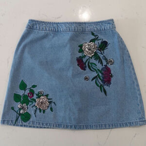 H&M colab Coachella coastal country denim mini skirt embroider floral boho Sz 4